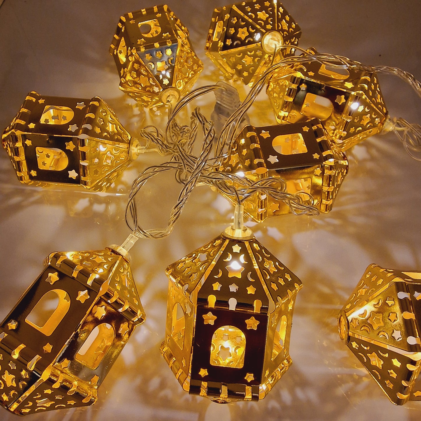 Guirlande lumineuse Ramadan 🌙✨ – Fanous en métal doré, lumière chaude